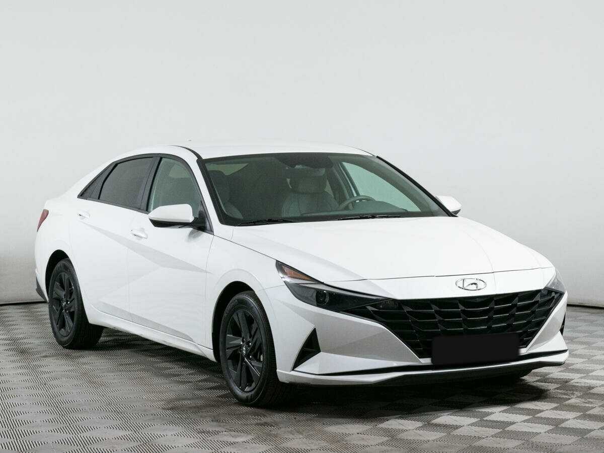 Купить Hyundai Elantra, 2021, 43 735 км, фото №2