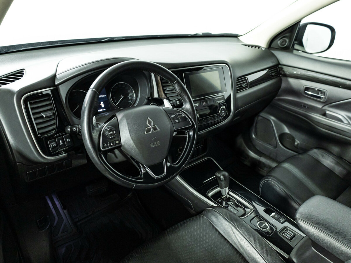 Купить Mitsubishi Outlander III Рестайлинг 2, 2017, 125 000 км, фото №11