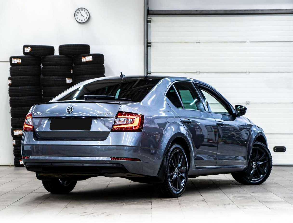 Купить Skoda Octavia, 2018, 177 000 км, фото №3