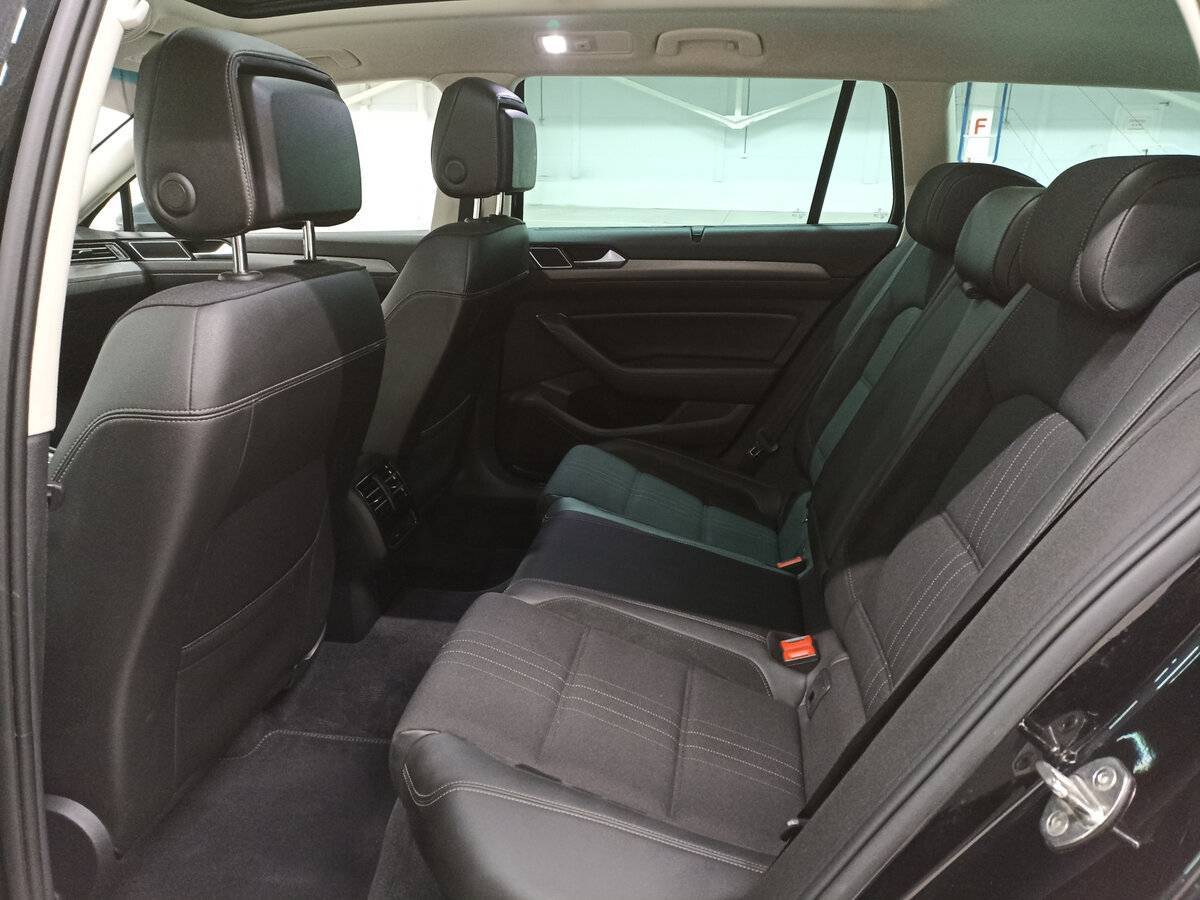 Купить Volkswagen Passat Alltrack, 2018, 130 479 км, фото №12