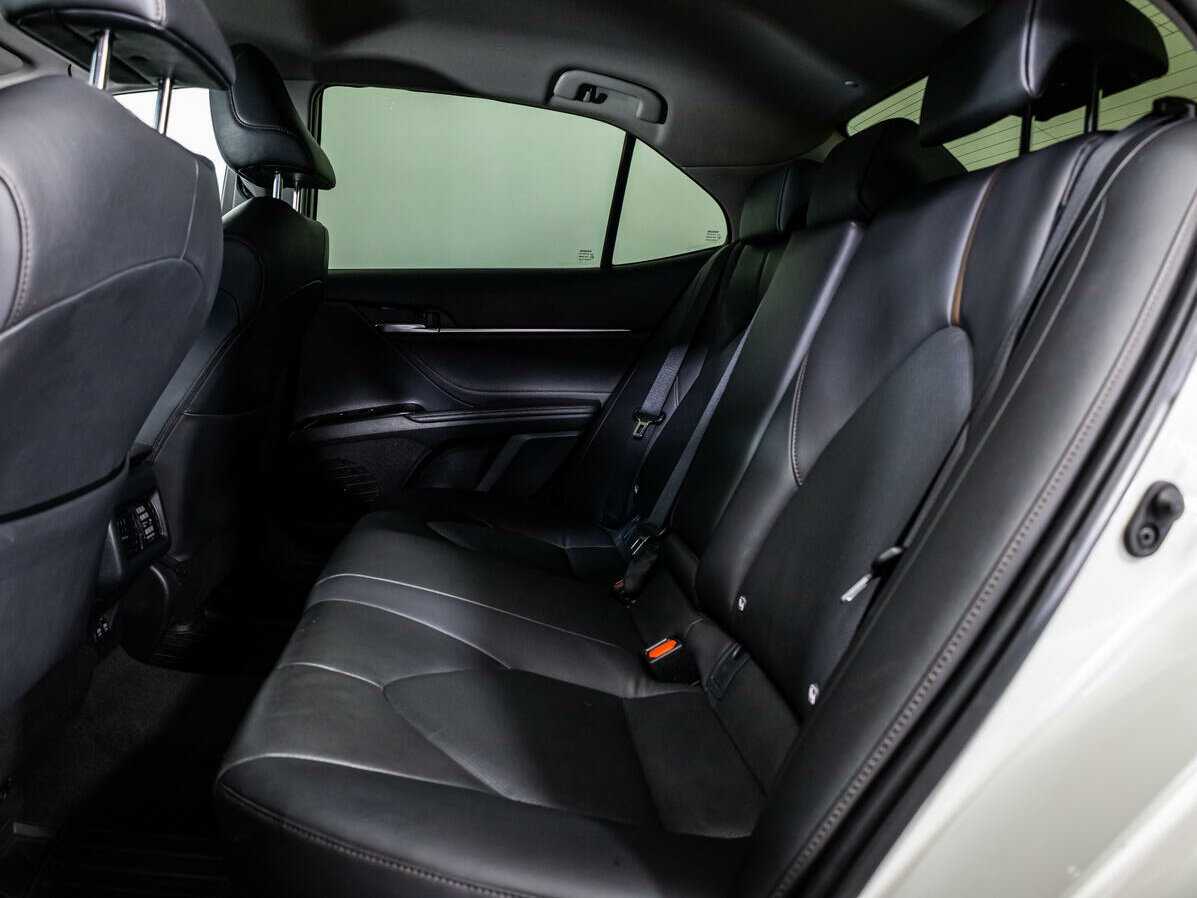 Купить Toyota Camry, 2018, 169 924 км, фото №9