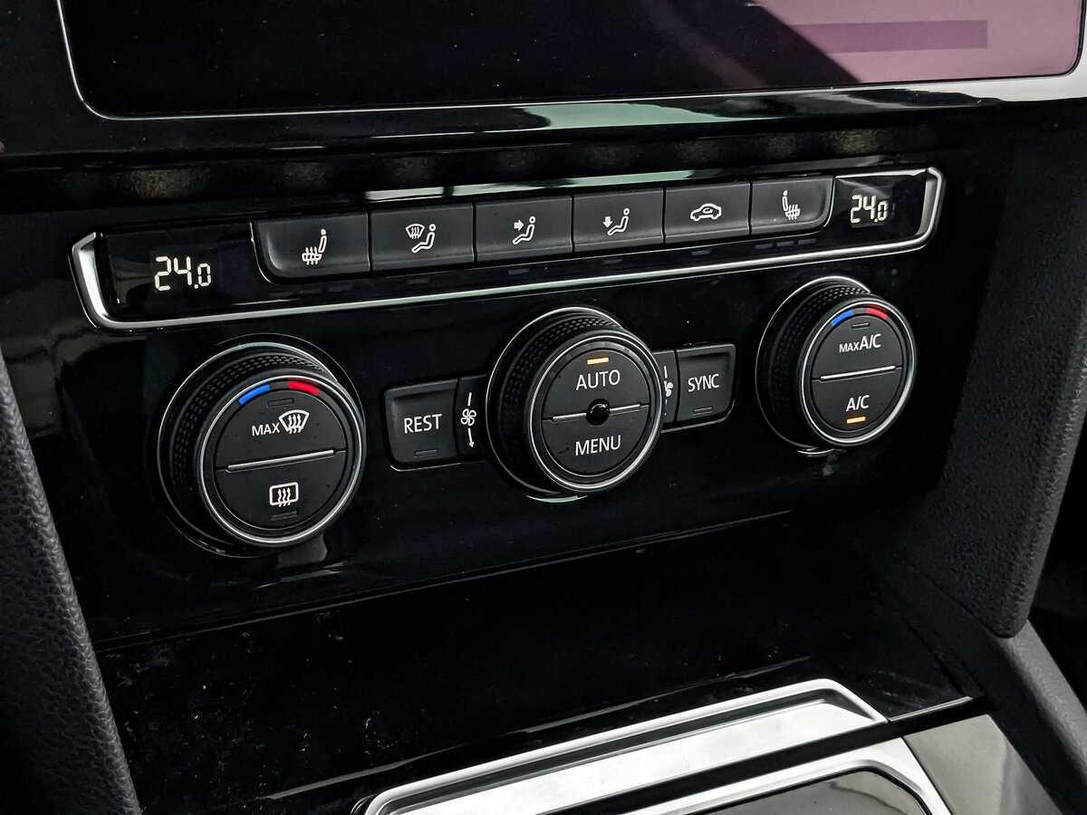Купить Volkswagen Passat, 2019, 66 006 км, фото №21