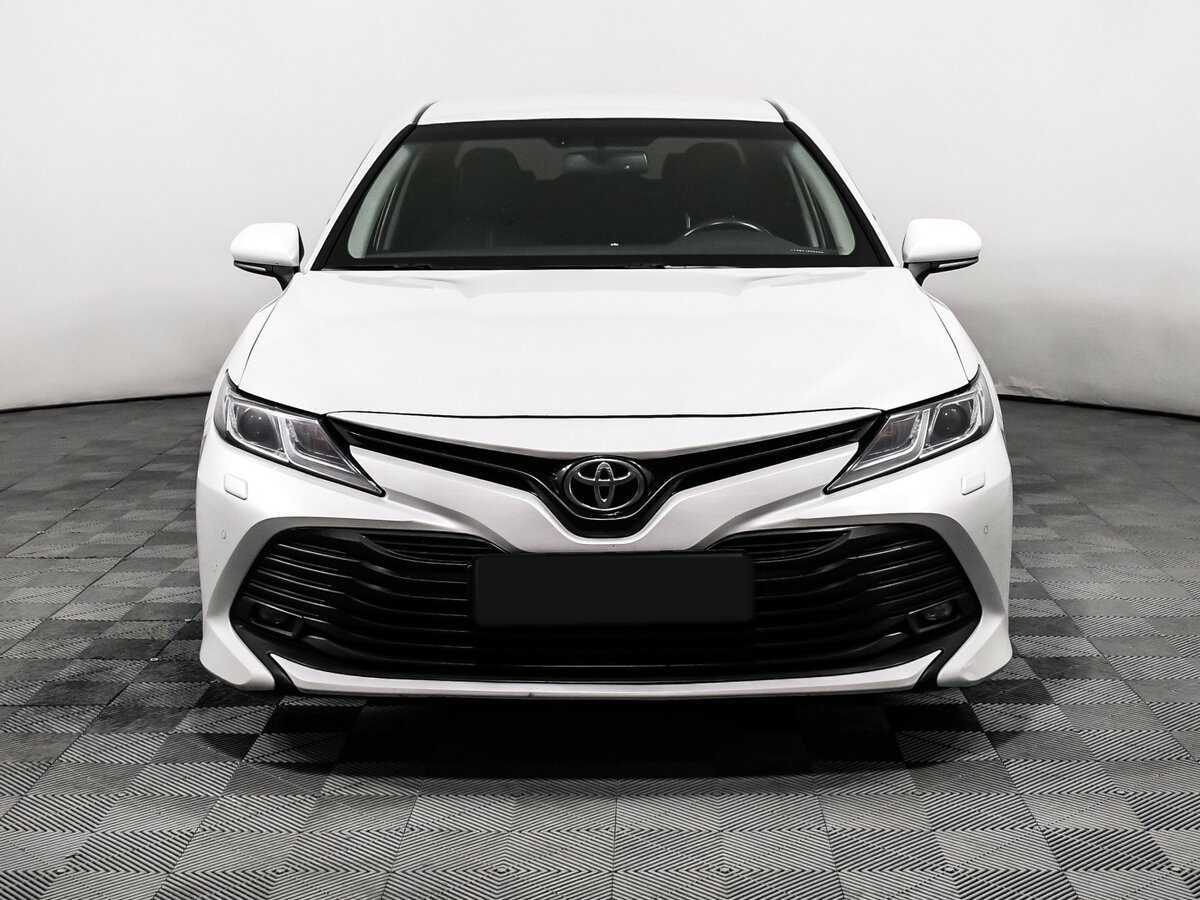 Купить Toyota Camry, 2018, 151 000 км, фото №2