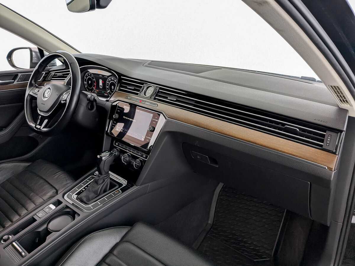 Купить Volkswagen Passat Alltrack, 2018, 146 036 км, фото №11