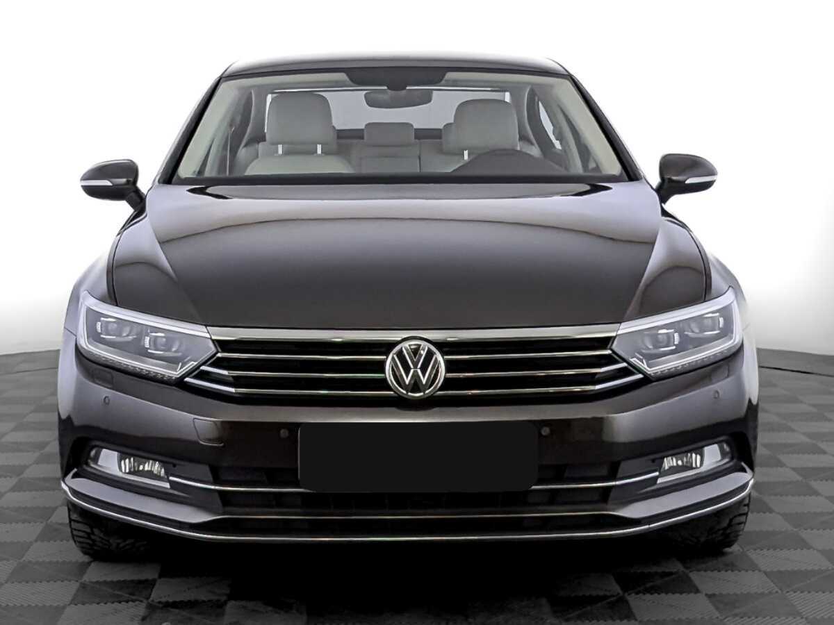 Купить Volkswagen Passat, 2017, 75 878 км, фото №2