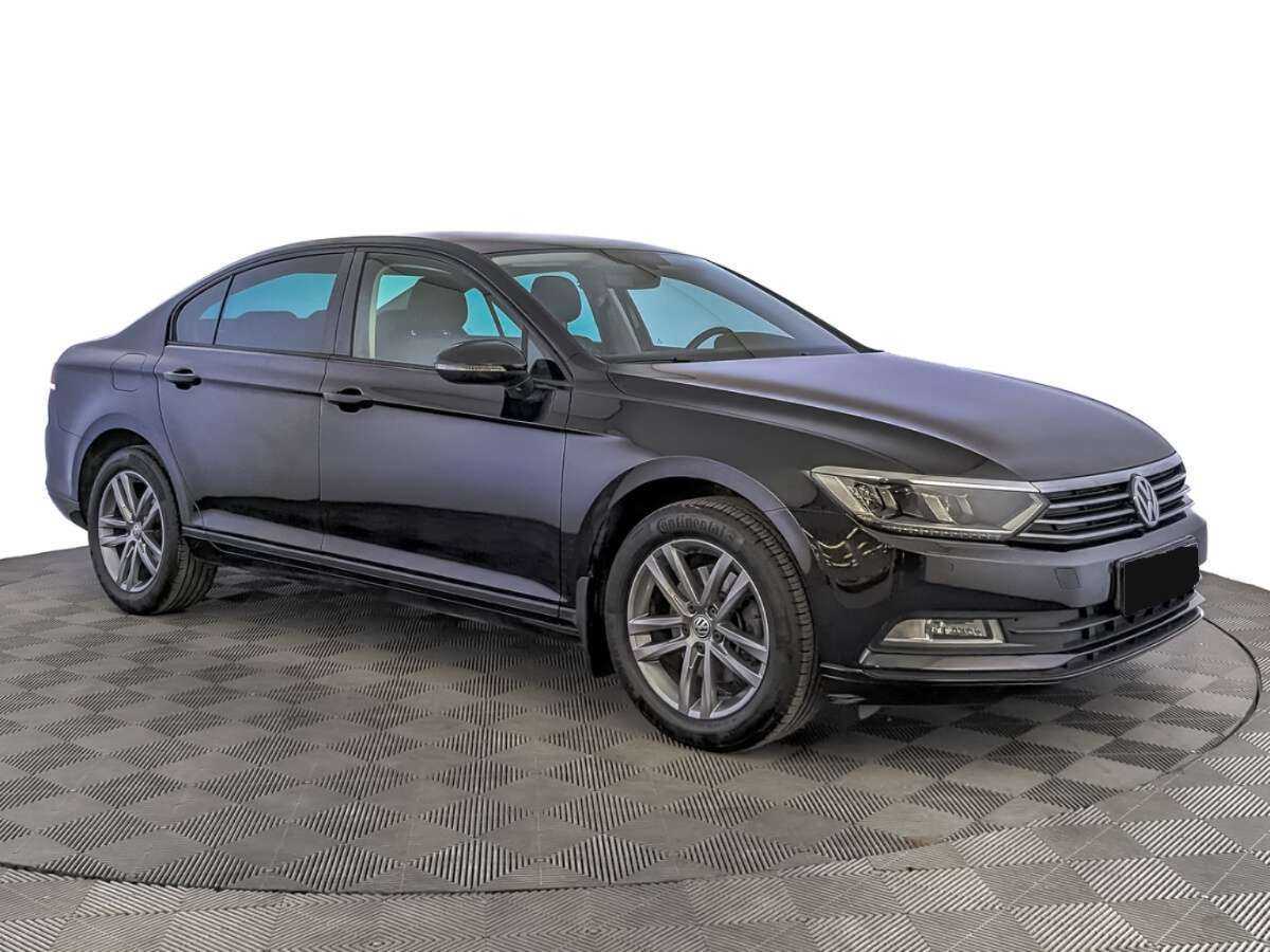 Купить Volkswagen Passat, 2016, 61 012 км, фото №3