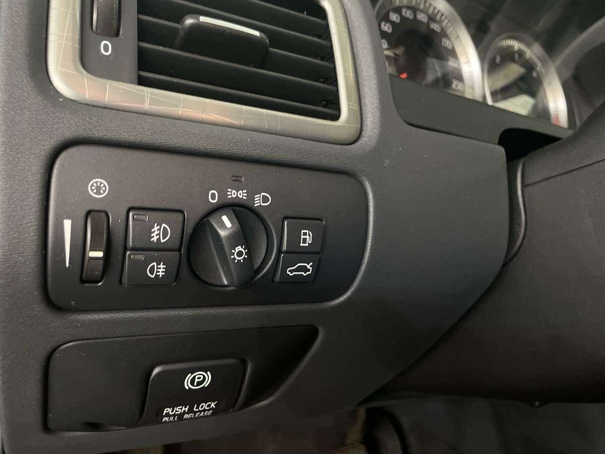 Купить Volvo XC70, 2012, 192 673 км, фото №14