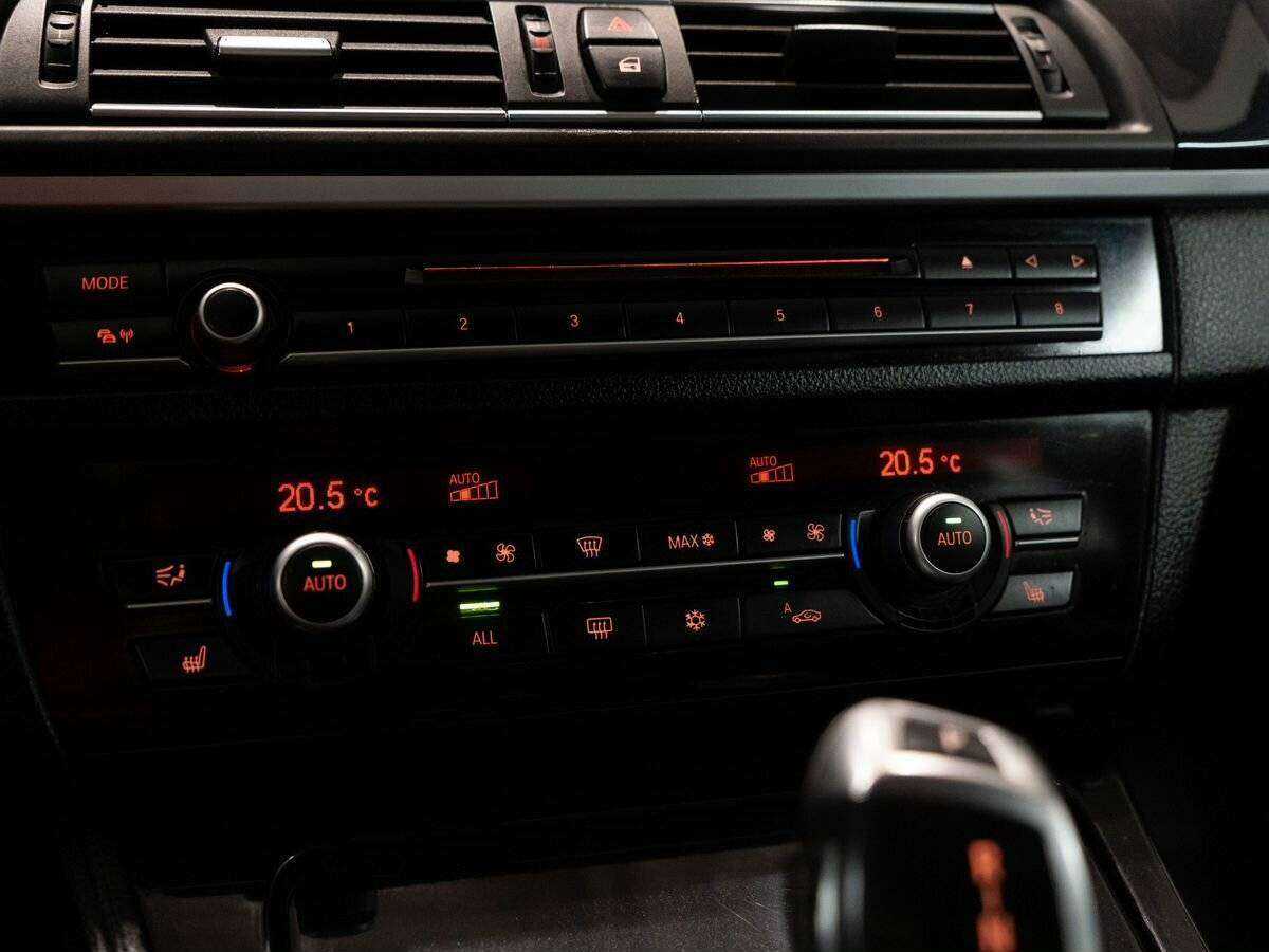 Купить BMW 5 серии 525d xDrive, 2012, 221 930 км, фото №15