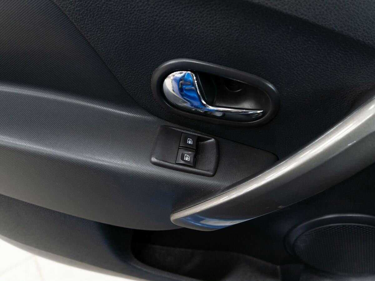 Купить Renault Sandero Stepway, 2018, 86 000 км, фото №12