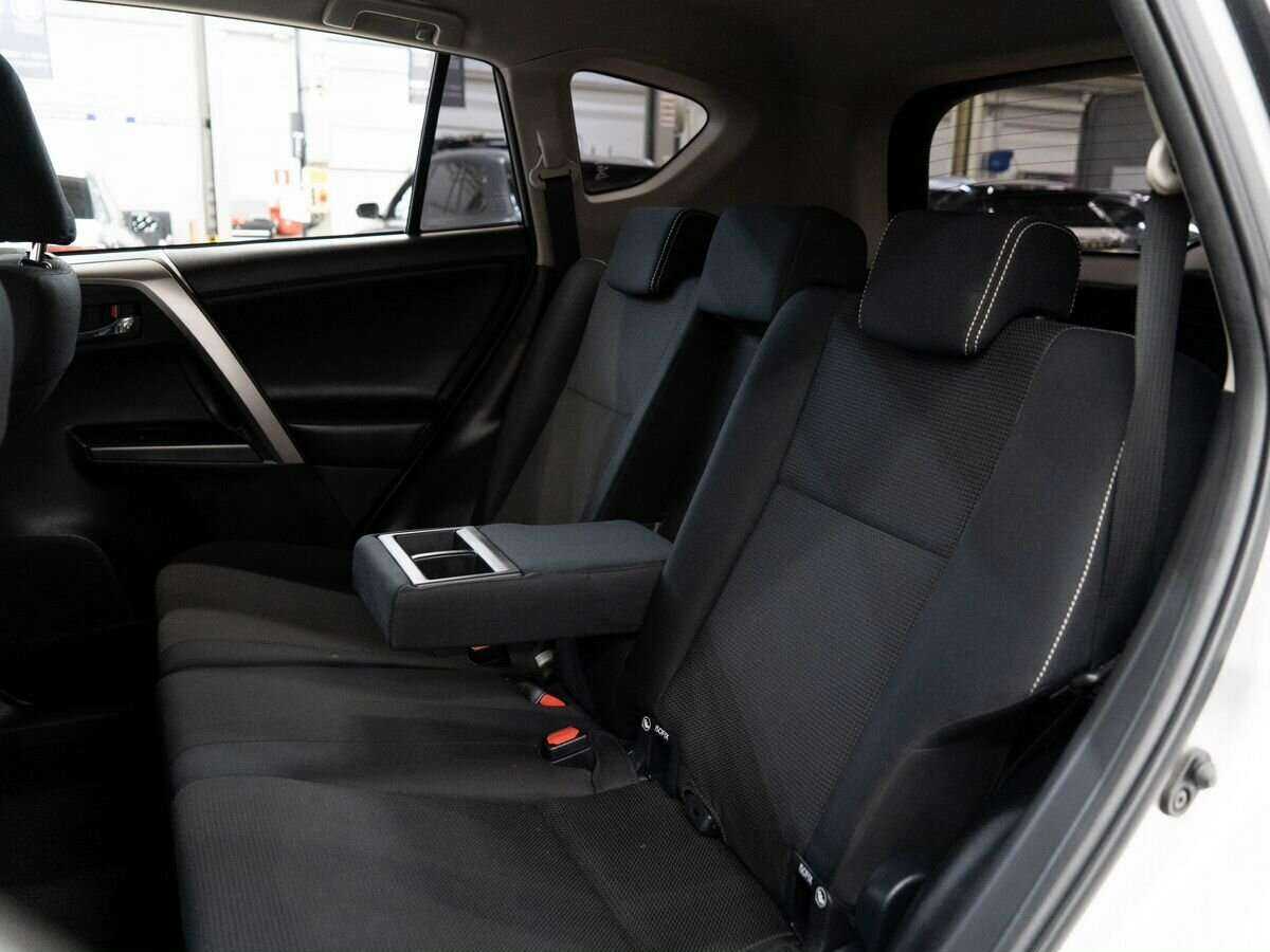 Купить Toyota RAV4, 2016, 45 000 км, фото №7