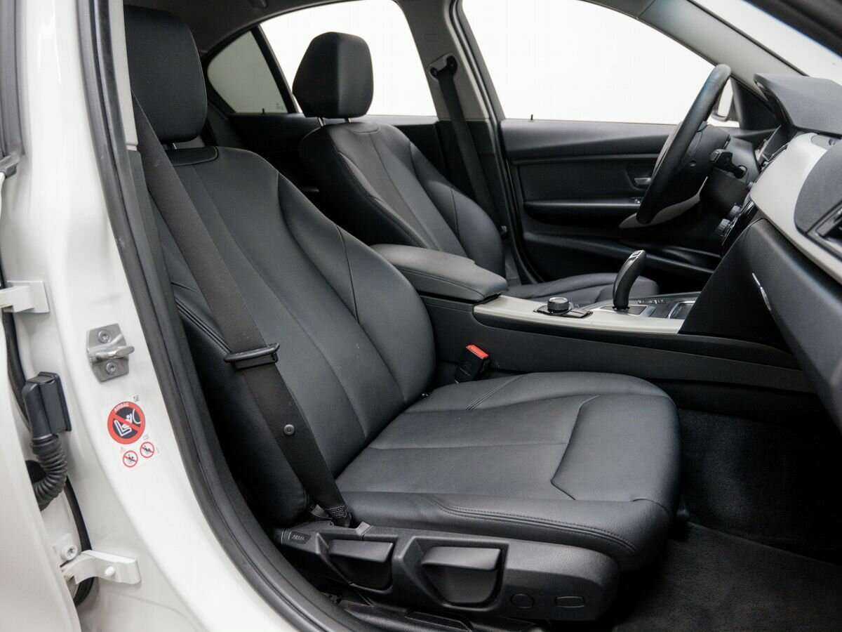 Купить BMW 3 серии 318i, 2016, 168 000 км, фото №8