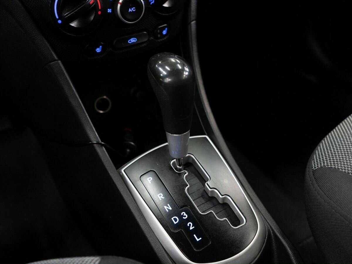 Купить Hyundai Solaris, 2013, 140 000 км, фото №10