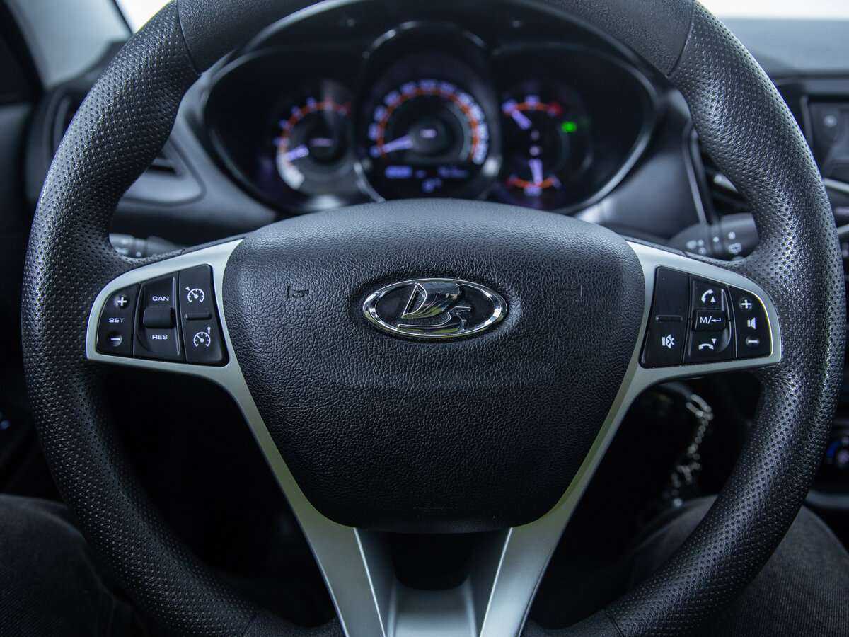 Купить Lada (ВАЗ) Vesta SW, 2018, 109 089 км, фото №9