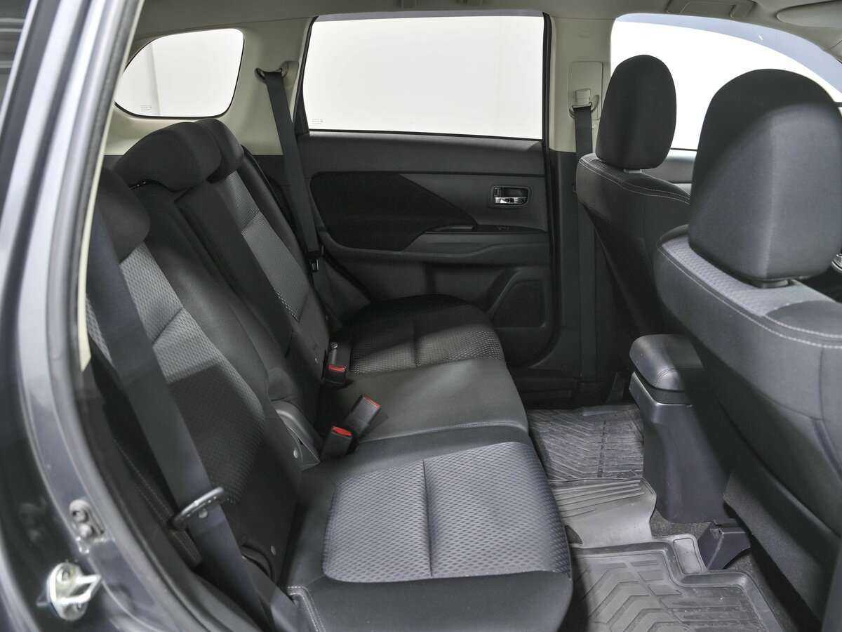 Купить Mitsubishi Outlander, 2018, 114 000 км, фото №16