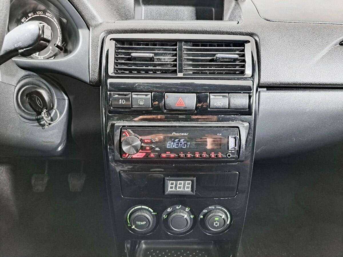 Купить Lada (ВАЗ) Priora, 2016, 153 104 км, фото №13