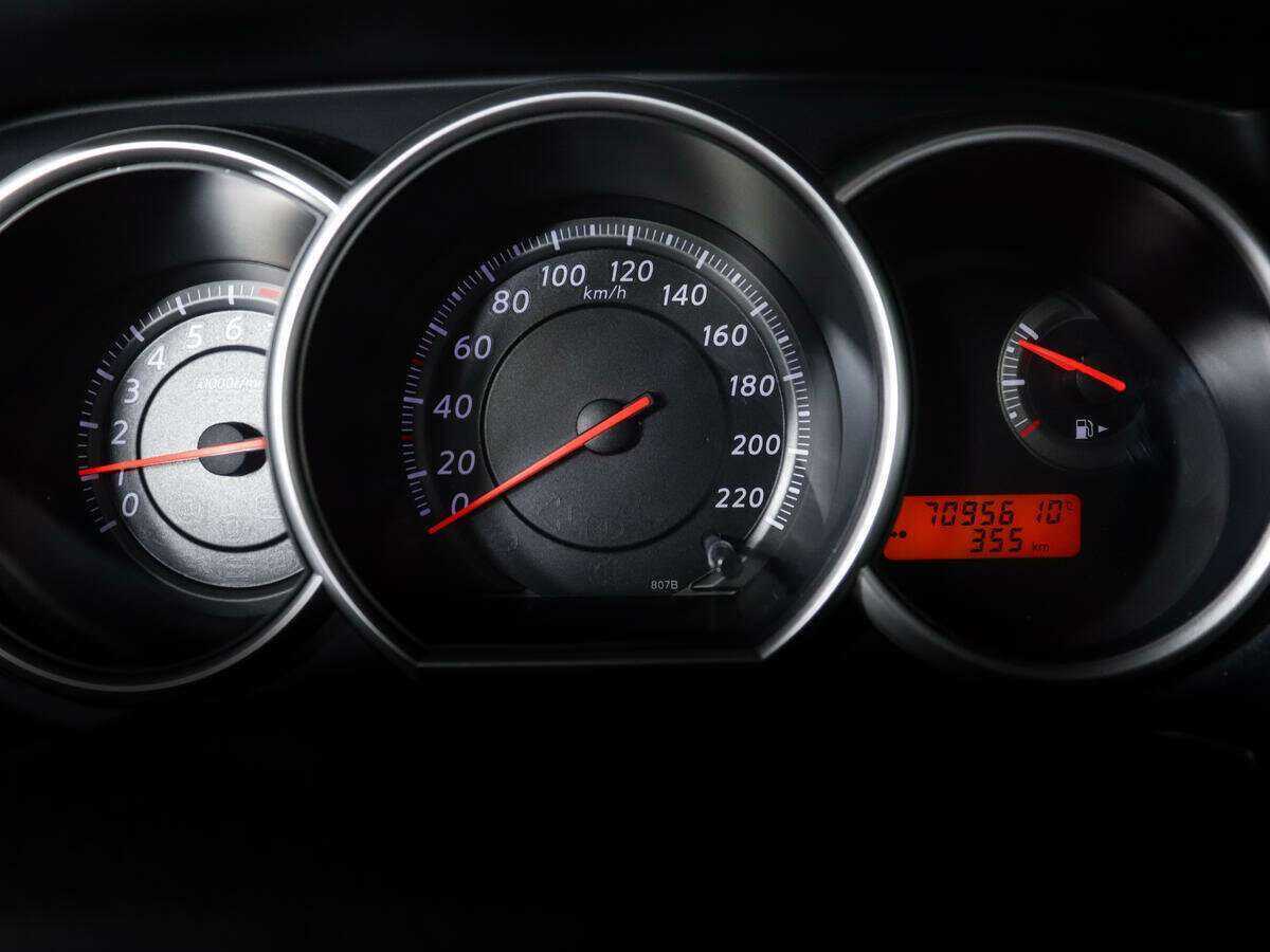 Купить Nissan Tiida, 2012, 70 000 км, фото №11