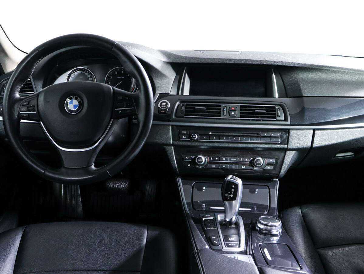 Купить BMW 5 серии 528i xDrive, 2013, 130 000 км, фото №10