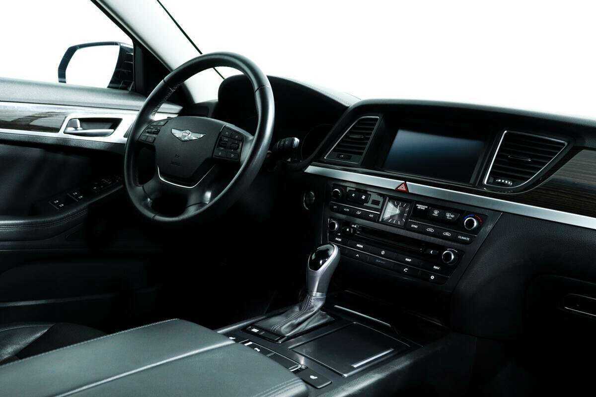 Купить Hyundai Genesis, 2016, 59 005 км, фото №9