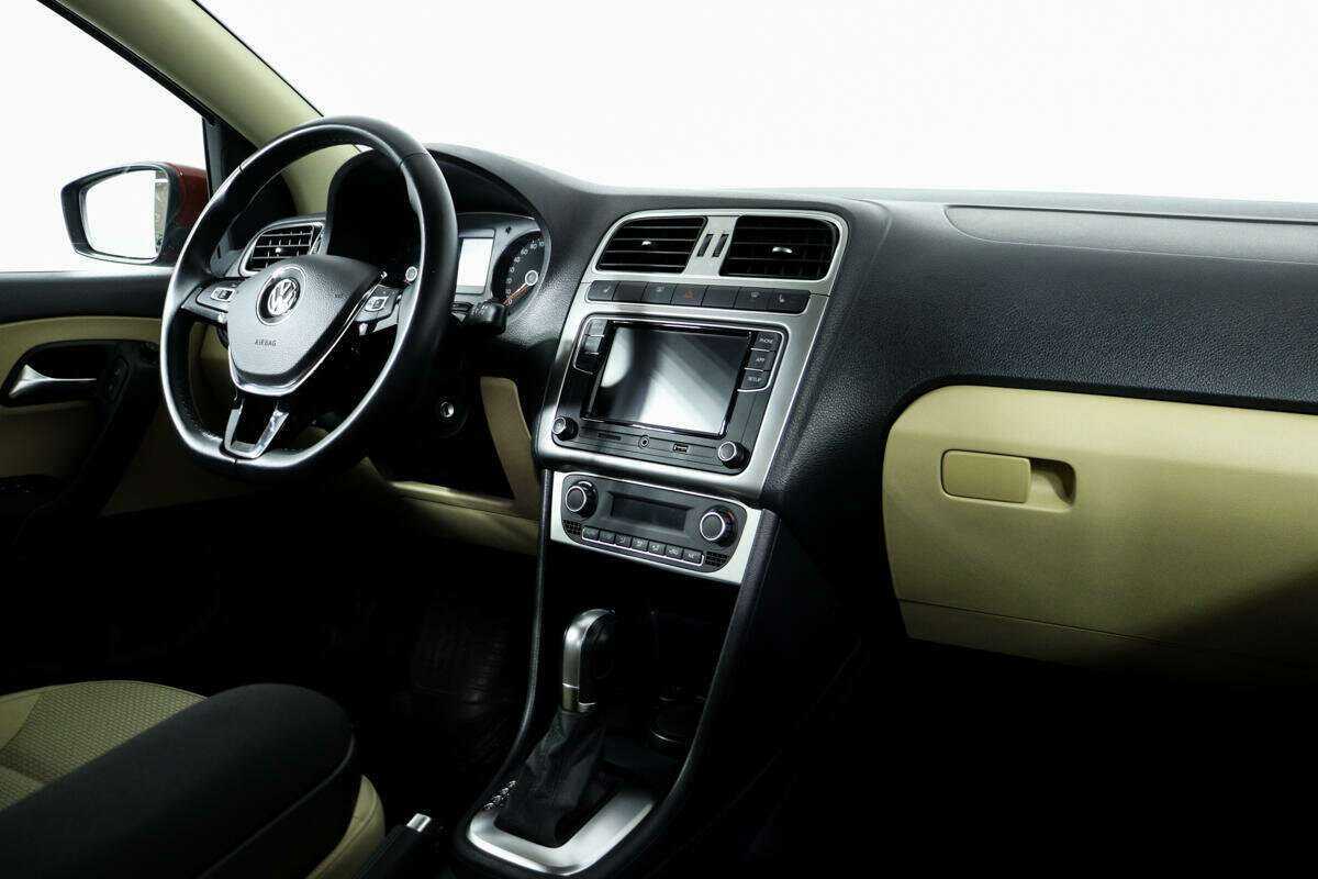 Купить Volkswagen Polo, 2018, 52 000 км, фото №9