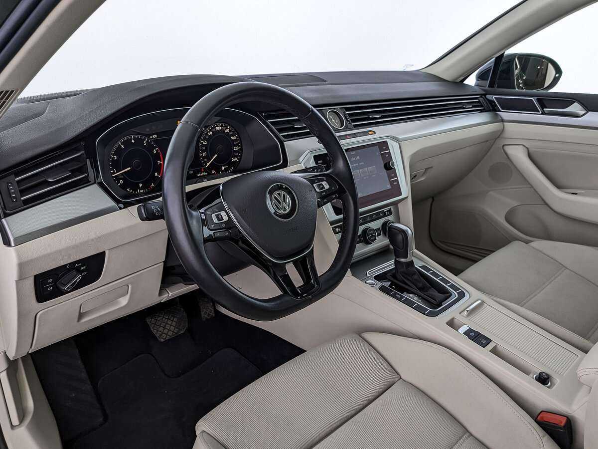 Купить Volkswagen Passat, 2018, 44 409 км, фото №11
