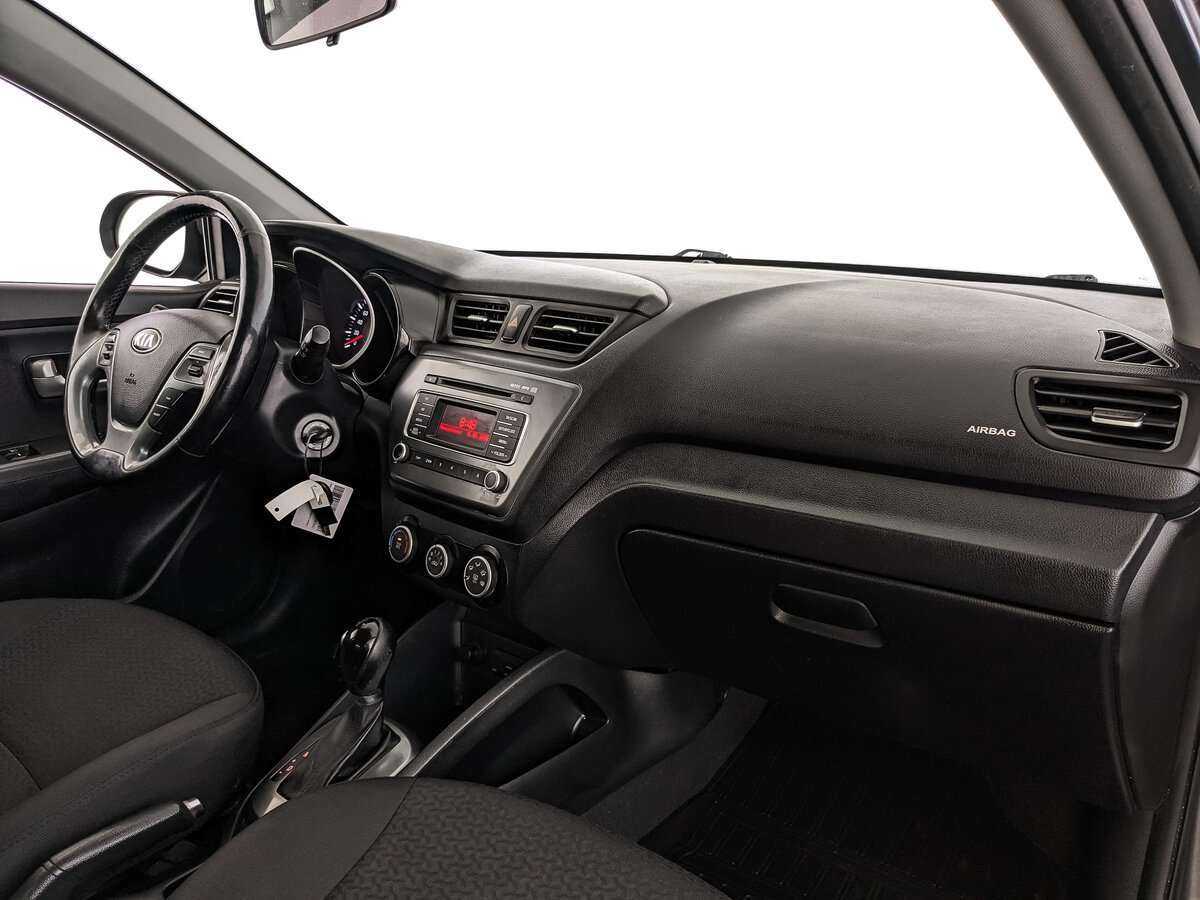 Купить Kia Rio, 2017, 128 259 км, фото №9
