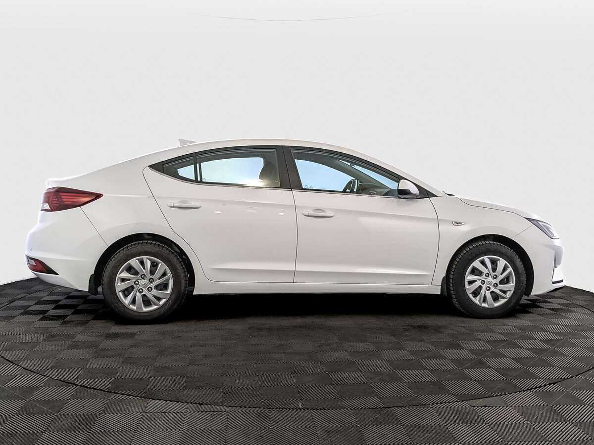 Купить Hyundai Elantra, 2020, 32 430 км, фото №4
