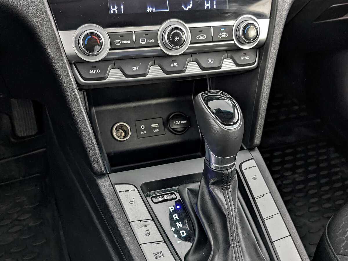 Купить Hyundai Elantra, 2020, 32 430 км, фото №22