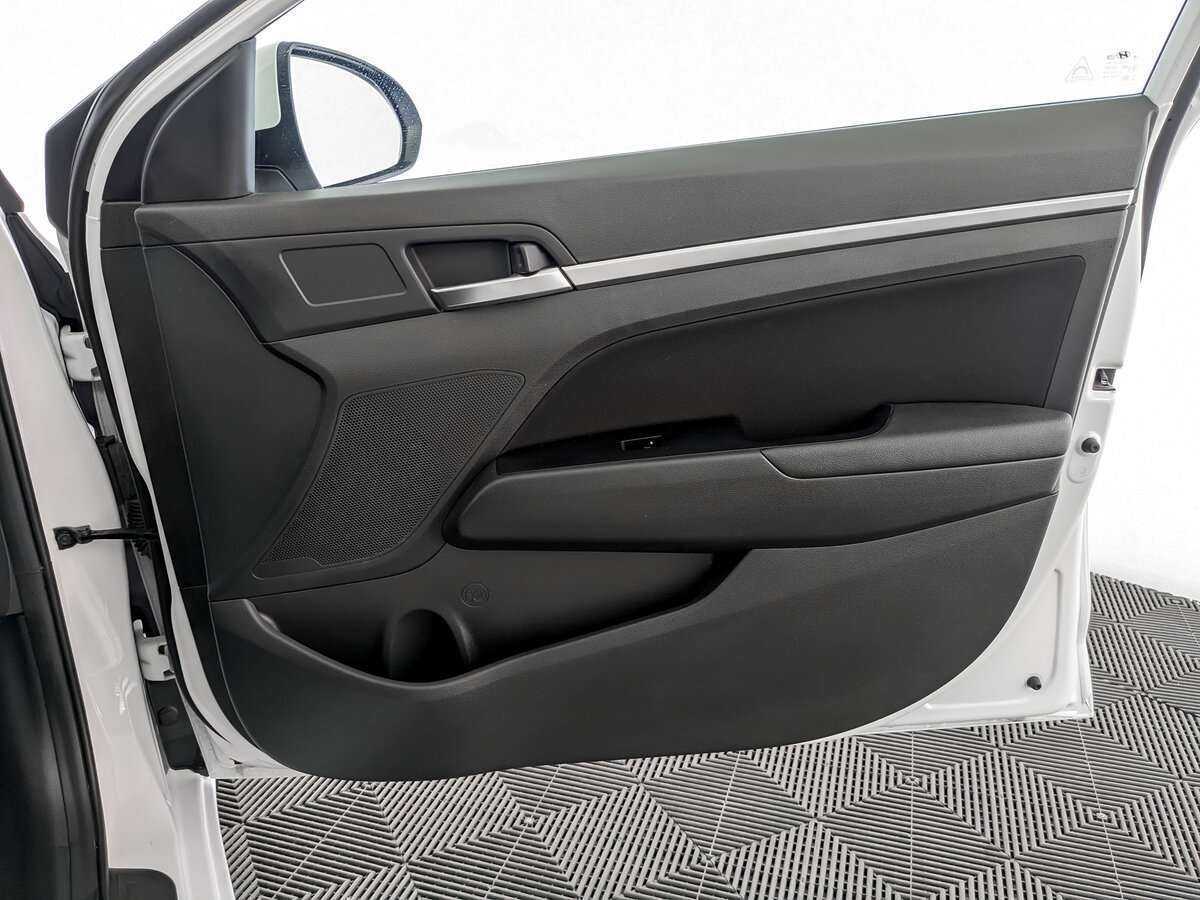 Купить Hyundai Elantra, 2020, 83 421 км, фото №20