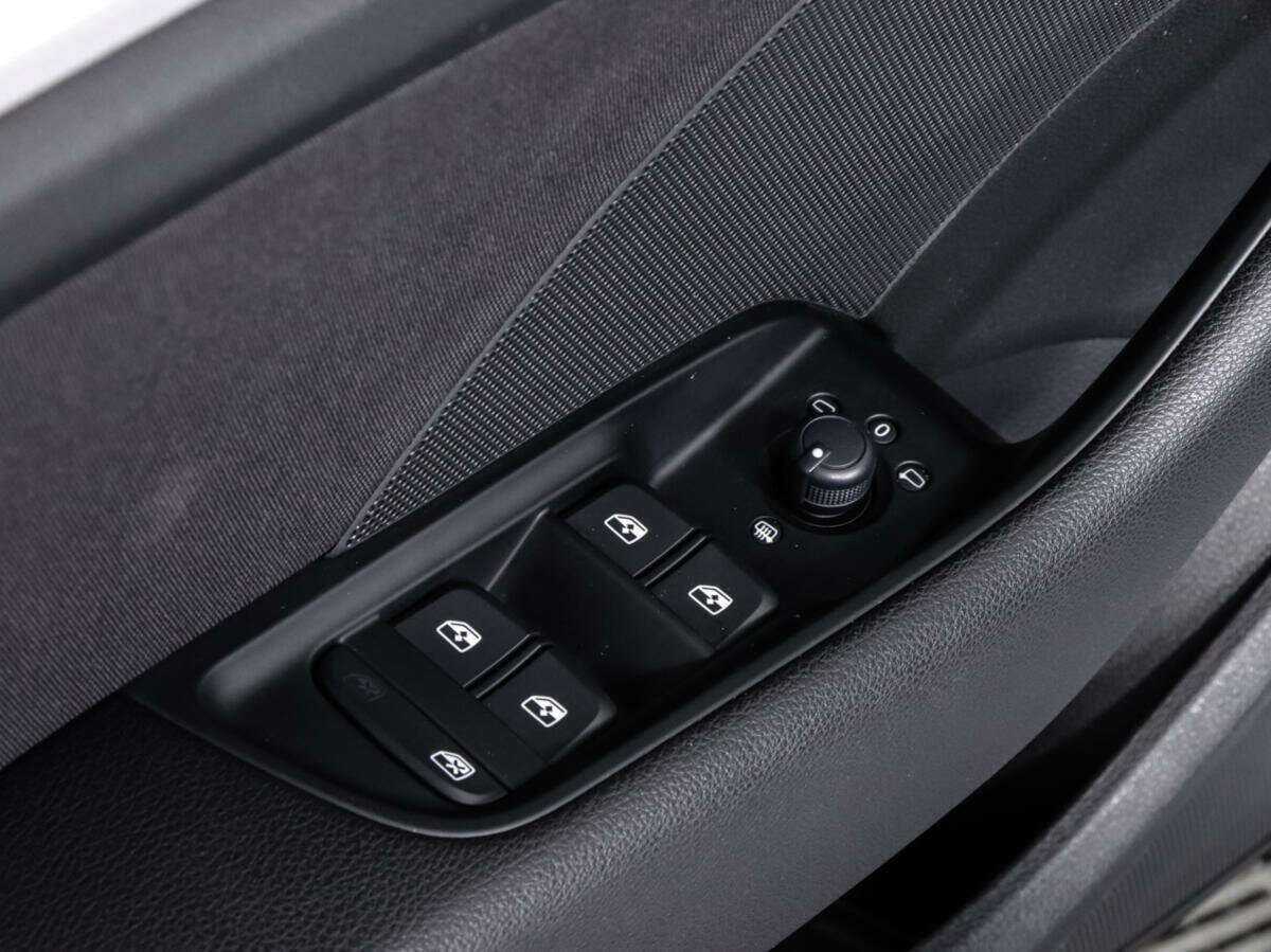 Купить Audi A3, 2019, 130 123 км, фото №14