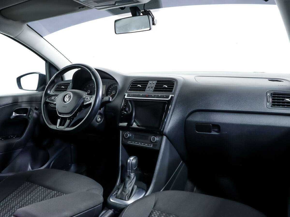 Купить Volkswagen Polo, 2015, 105 482 км, фото №9