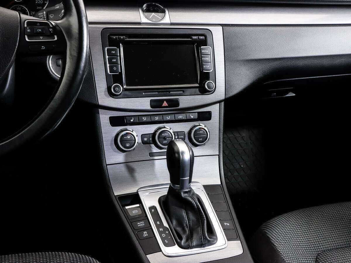 Купить Volkswagen Passat, 2014, 140 700 км, фото №11