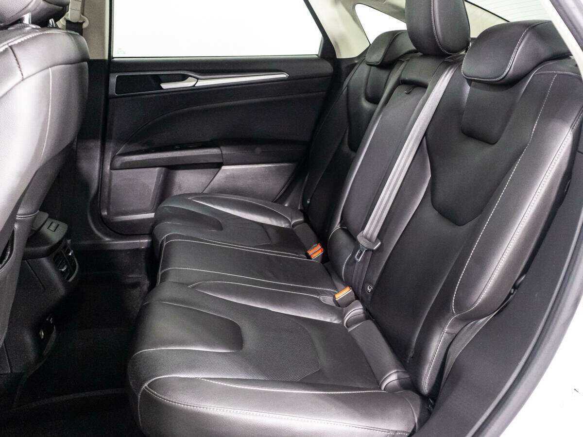 Купить Ford Mondeo, 2017, 100 945 км, фото №9
