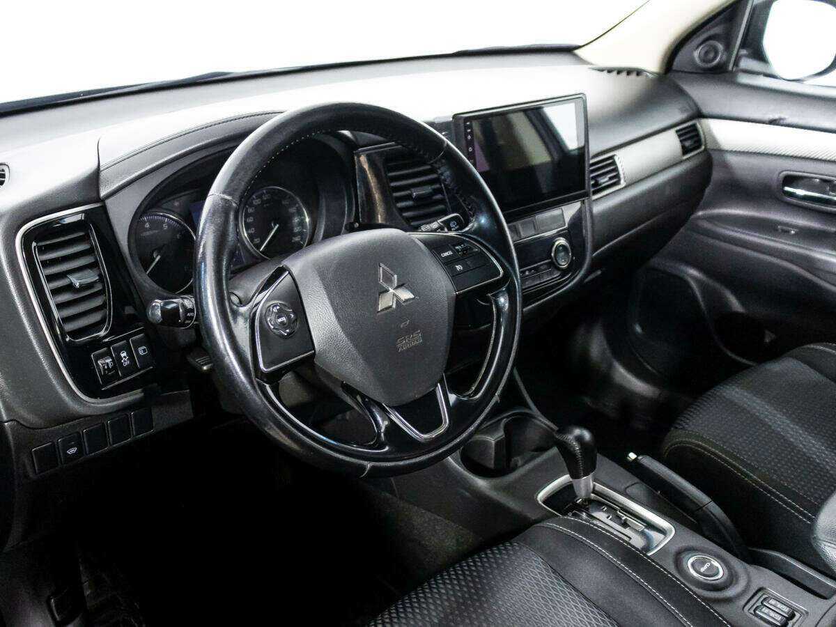 Купить Mitsubishi Outlander, 2016, 230 432 км, фото №11