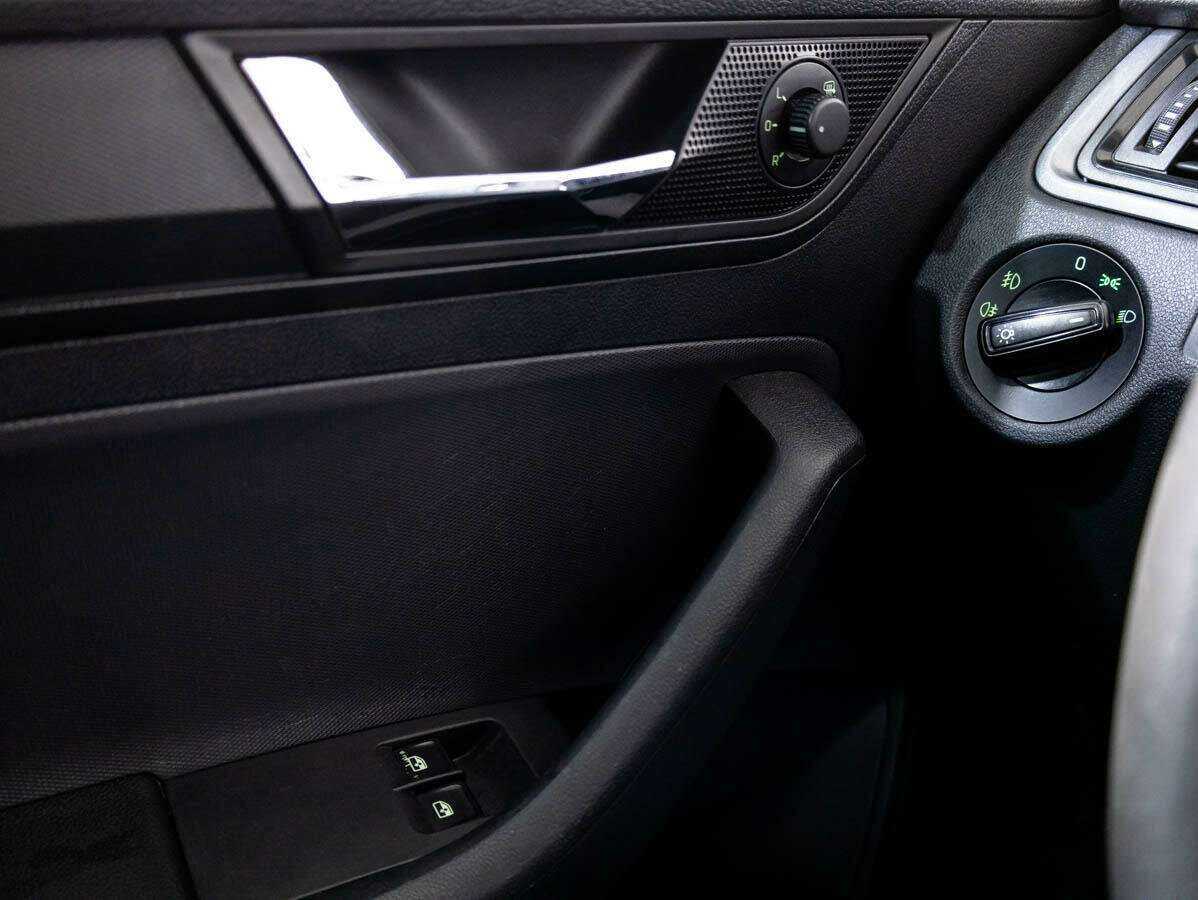 Купить Skoda Rapid, 2017, 141 688 км, фото №14