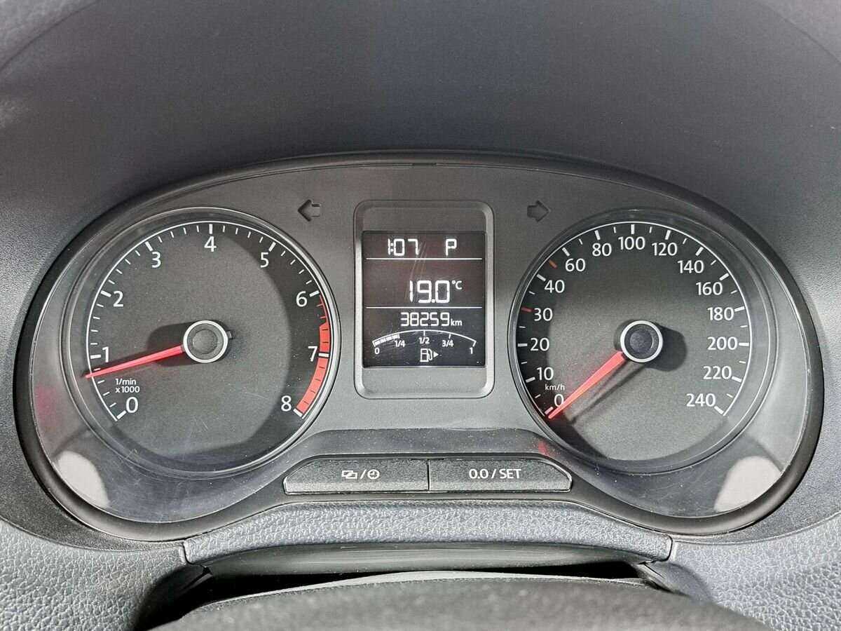 Купить Volkswagen Polo, 2018, 38 165 км, фото №8