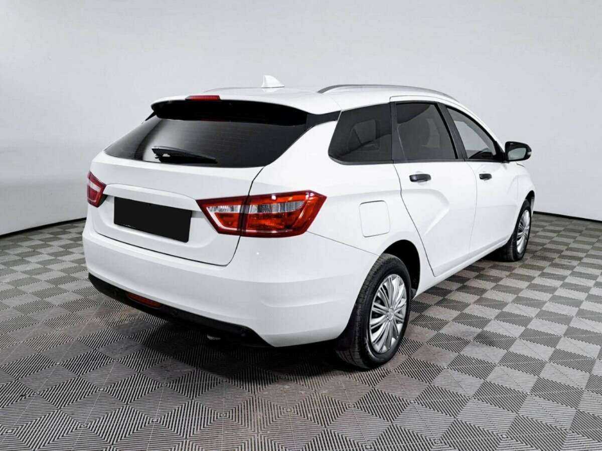 Купить Lada (ВАЗ) Vesta SW, 2019, 68 000 км, фото №4