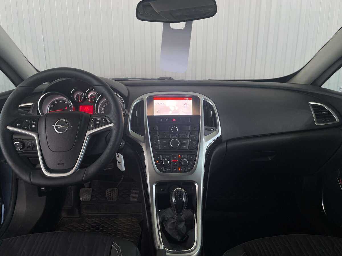 Купить Opel Astra GTC, 2014, 148 770 км, фото №9