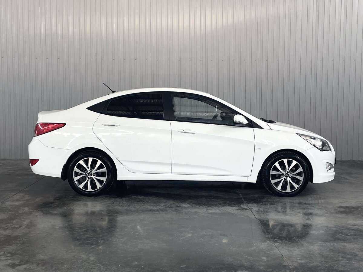 Купить Hyundai Solaris, 2016, 118 449 км, фото №4