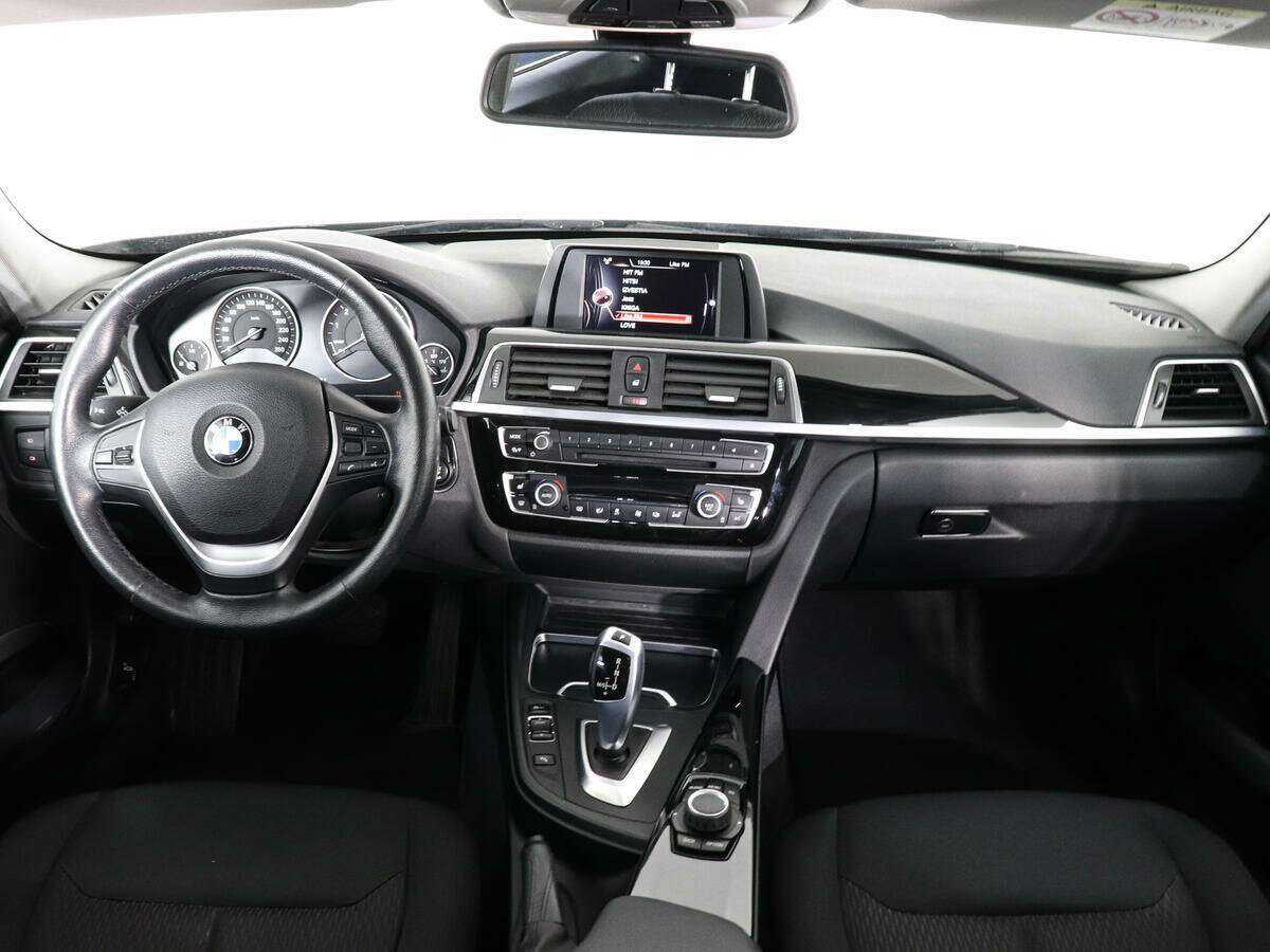 Купить BMW 3 серии 318i, 2015, 74 685 км, фото №7
