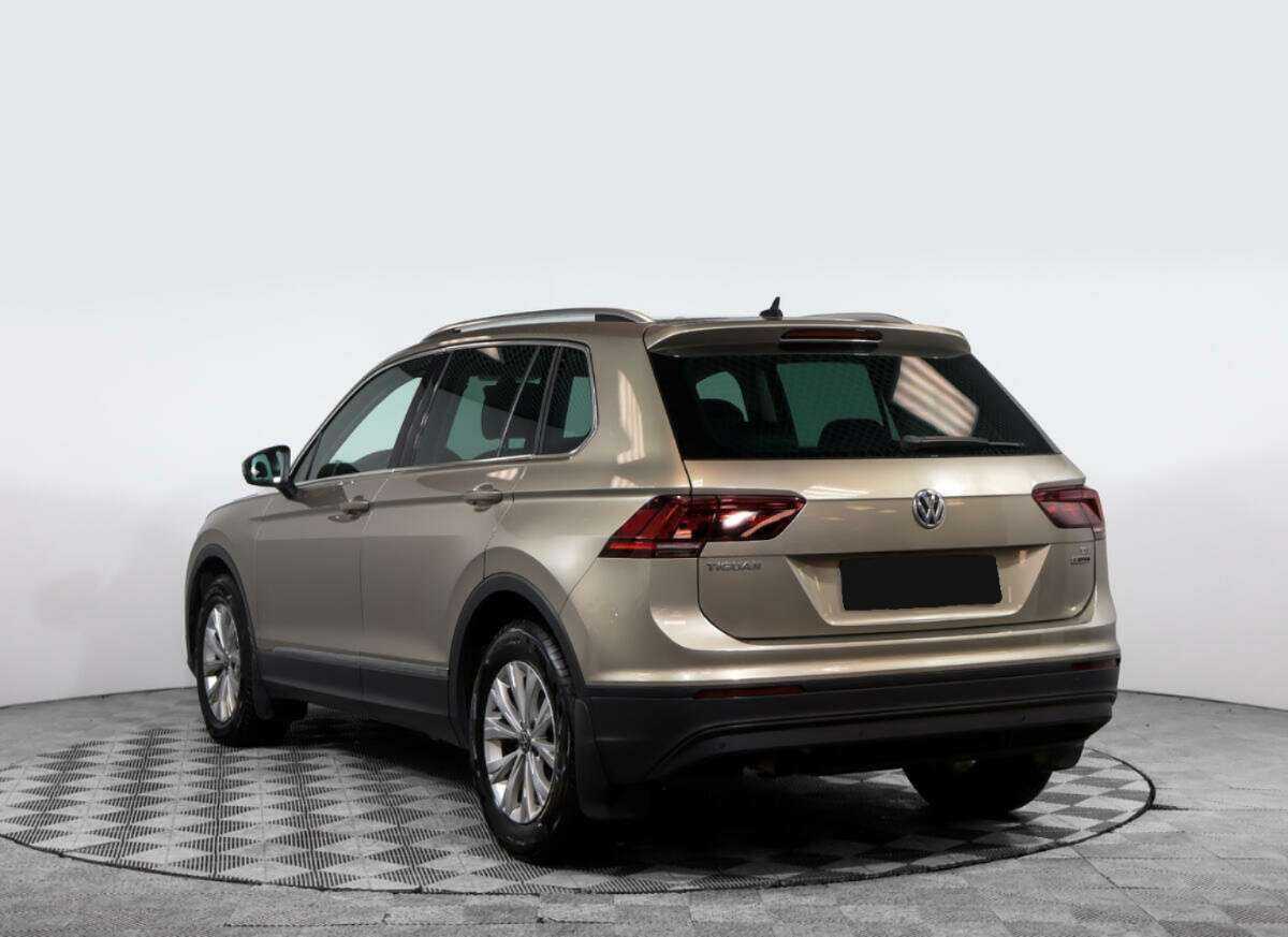 Купить Volkswagen Tiguan, 2017, 123 325 км, фото №6