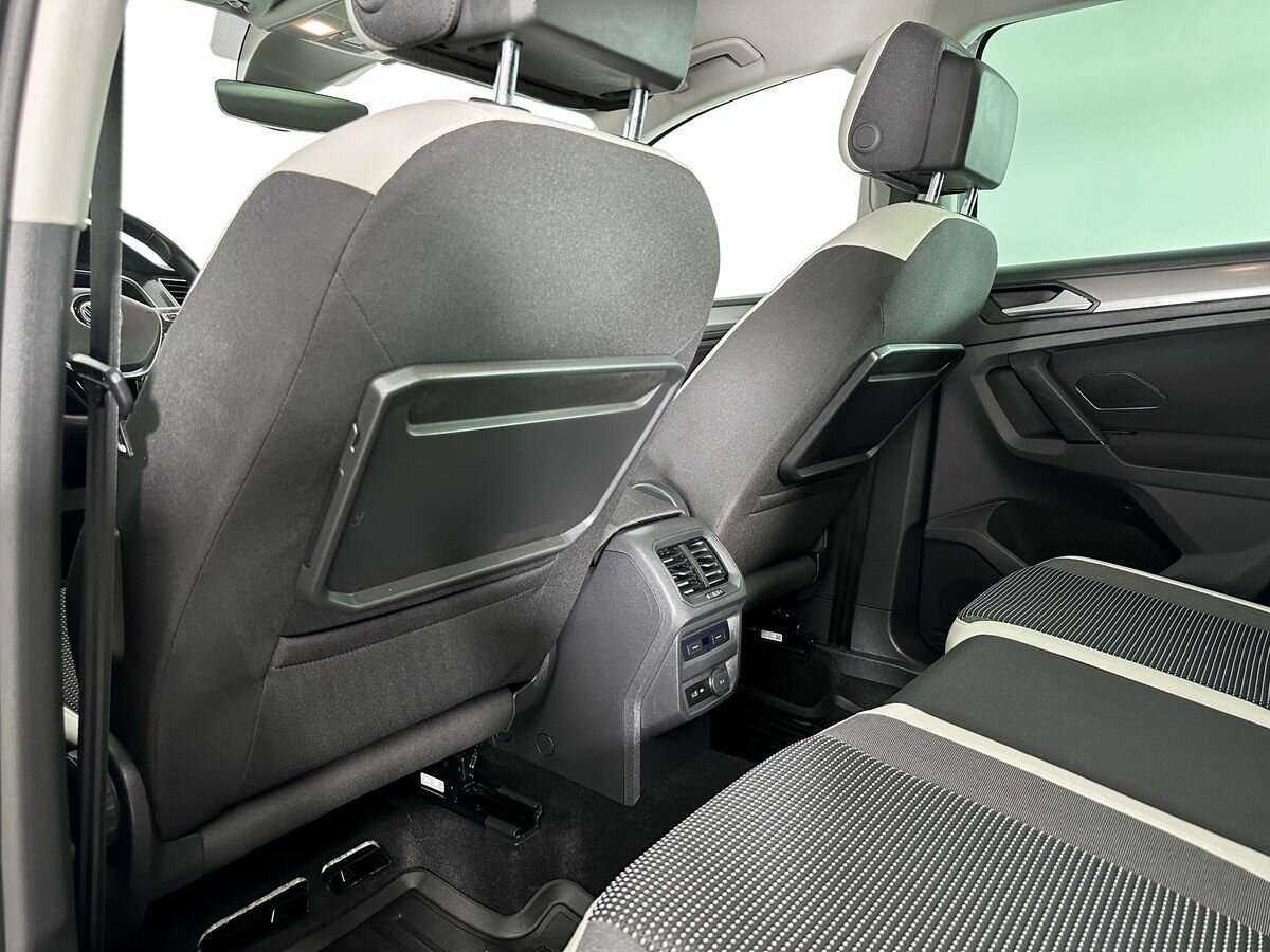 Купить Volkswagen Tiguan, 2019, 82 960 км, фото №16