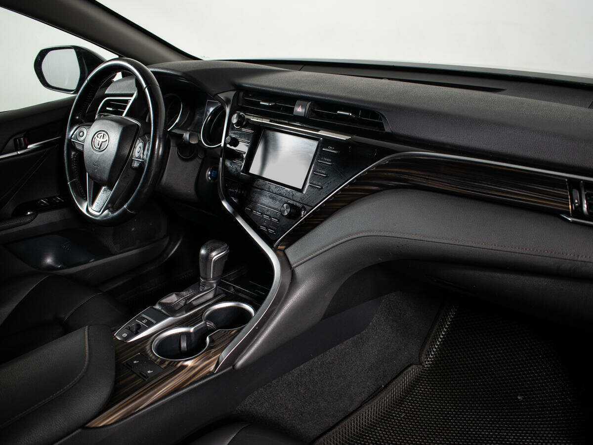 Купить Toyota Camry, 2018, 139 991 км, фото №9