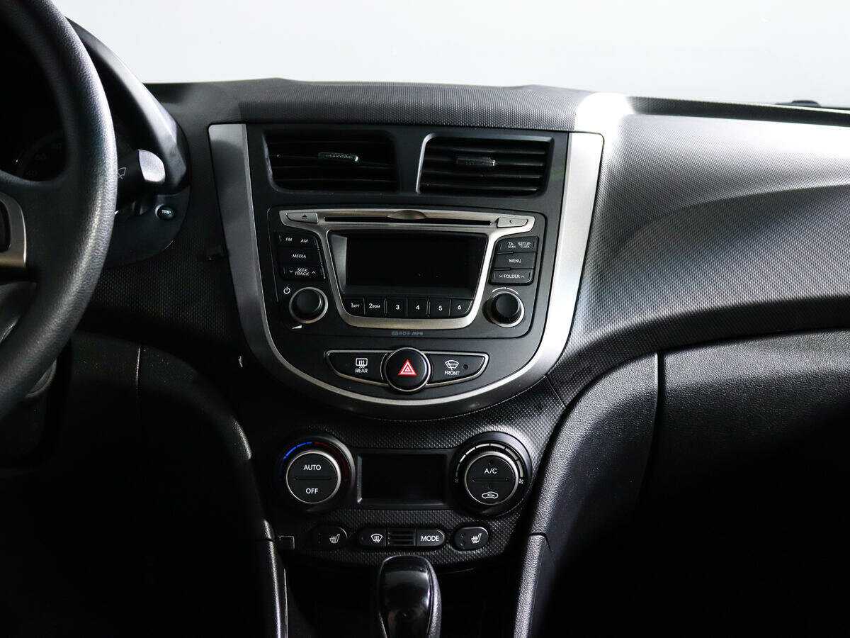 Купить Hyundai Solaris, 2016, 62 500 км, фото №11