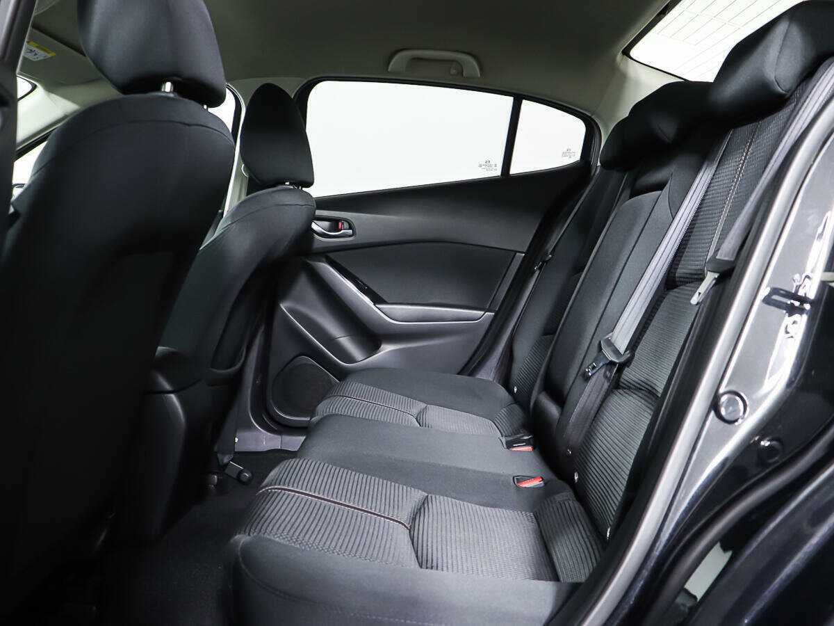 Купить Mazda 3, 2017, 120 610 км, фото №10