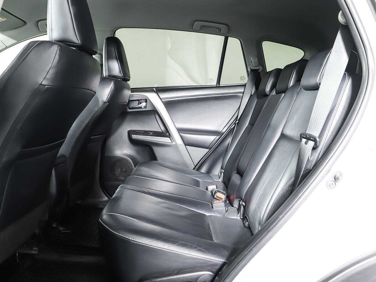 Купить Toyota RAV4, 2018, 93 800 км, фото №10