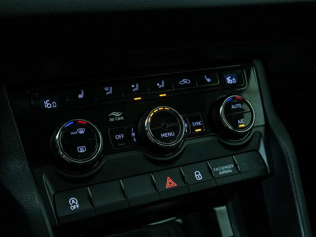 Купить Skoda Karoq DSG7, 2021, 48 200 км, фото №17