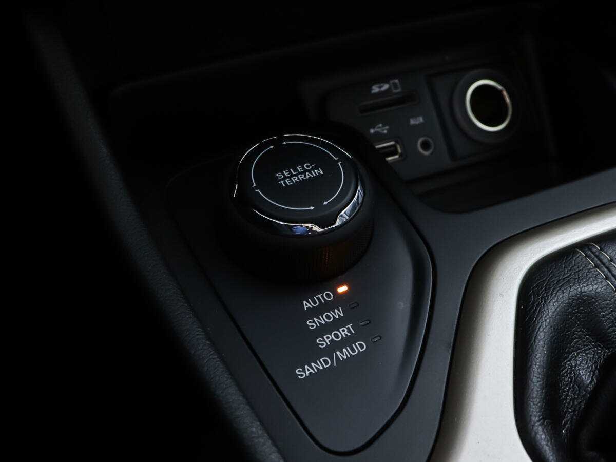 Купить Jeep Cherokee, 2014, 104 790 км, фото №20