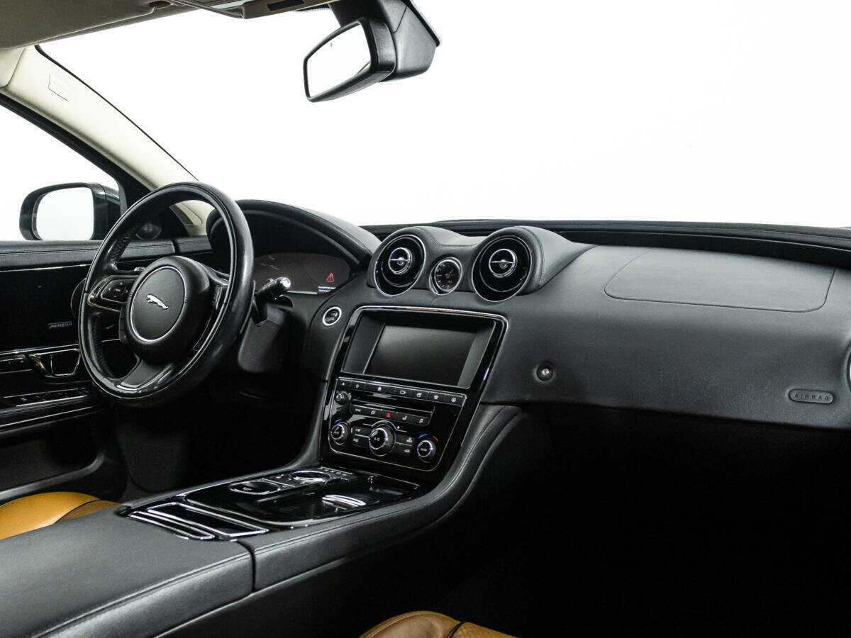 Купить Jaguar XJ LWB Long, 2016, 141 280 км, фото №9