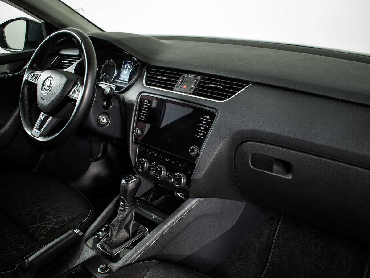 Купить Skoda Octavia, 2018, 127 297 км, фото №9