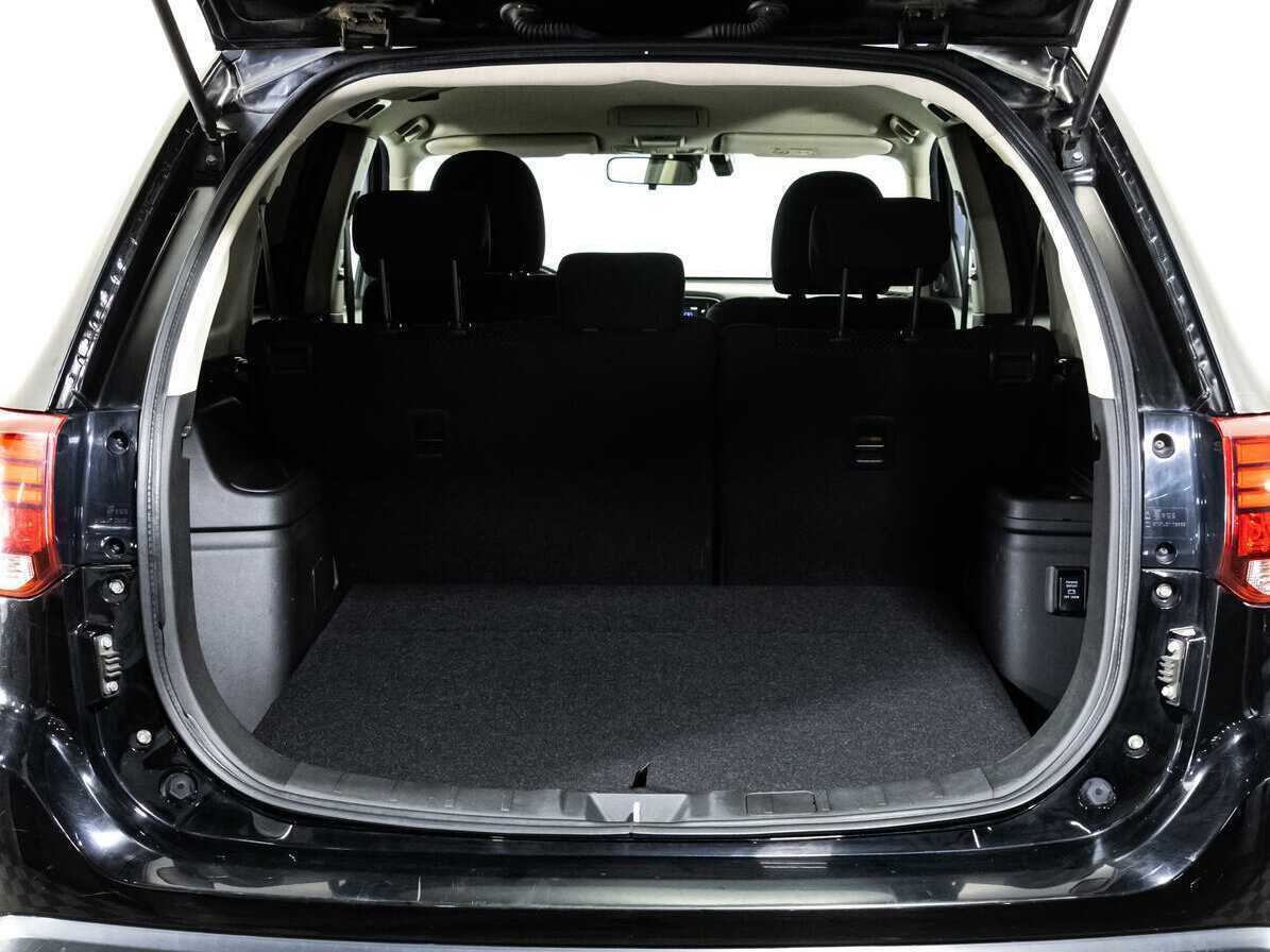 Купить Mitsubishi Outlander, 2018, 120 491 км, фото №17